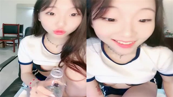 肉丝巨乳骚浪淫声浪语，近拍道具狂玩骚穴狂喷淫水